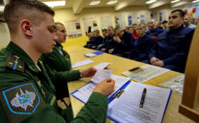 Весенний призыв на военную службу начался в Ленобласти