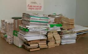Обзор новостей Ленобласти: именные стипендиаты губернатора, экомарафон, яблоневый сад в усадьбе Демидовых