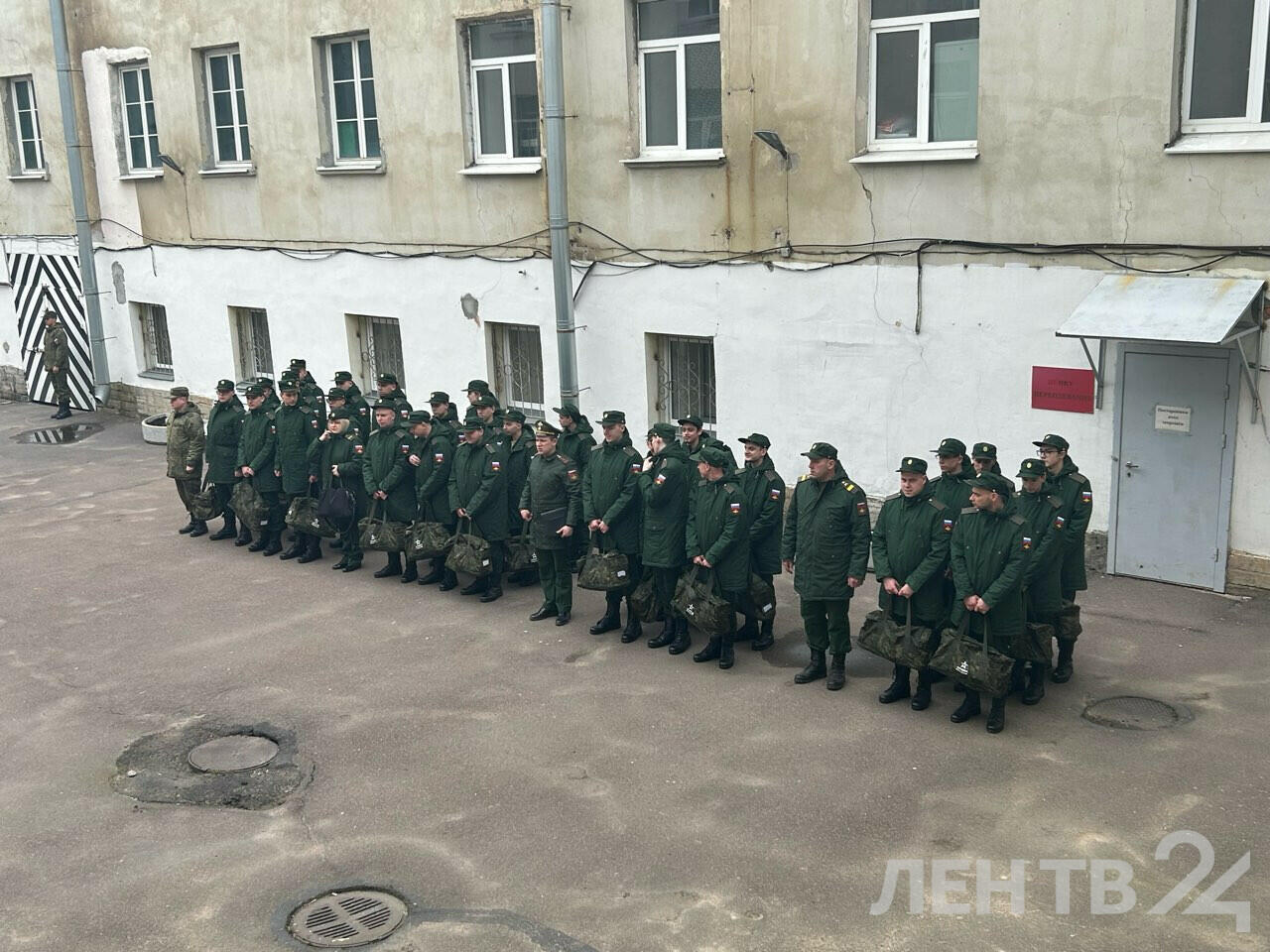 Первых призывников из Ленобласти отправили в военные части