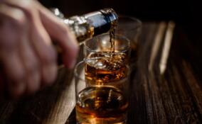 Больше не наливать: в Ленобласти «наливайкам» запретят продавать спиртное ночью