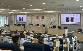 Депутаты Заксобрания Ленобласти начали 47-е заседание