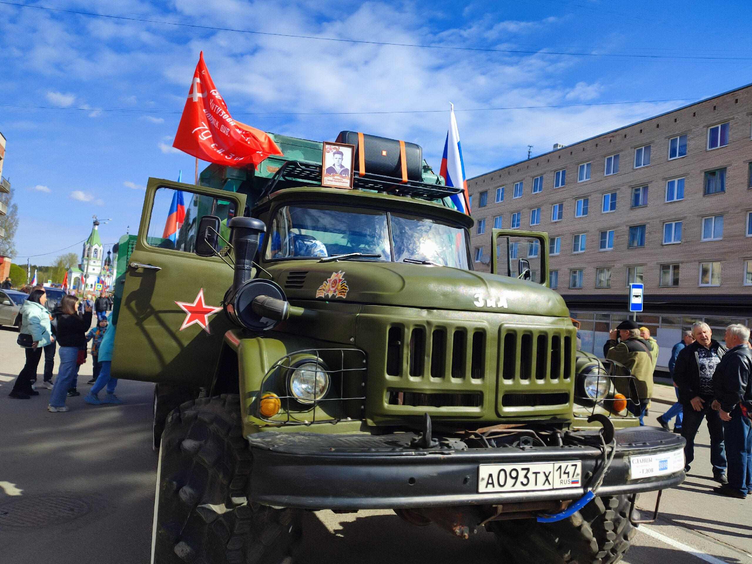 Автопробег в честь Дня Победы стартовал в Сланцах