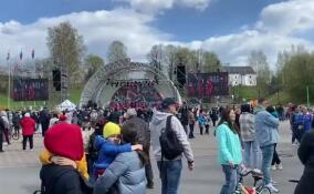 Праздничный концерт в парке Песчанка объединил жителей и гостей Всеволожска