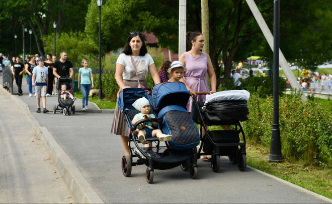Александр Дрозденко сообщил о введении выплат при рождении первого и второго ребенка