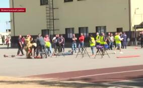 В Сертолово проходят соревнования среди подразделений добровольной пожарной охраны и дружин юных пожарных