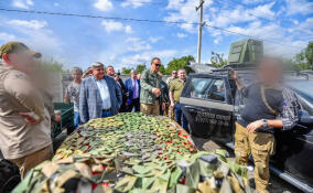 «Ленинградский рубеж» привез в Енакиево транспорт и спецснаряжение для участников СВО