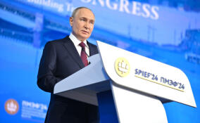 Путин предложил расширить программу семейной ипотеки
