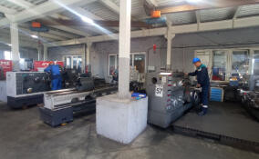 Токари семи заводов борются за звание «Лучшего по профессии» в Ленобласти