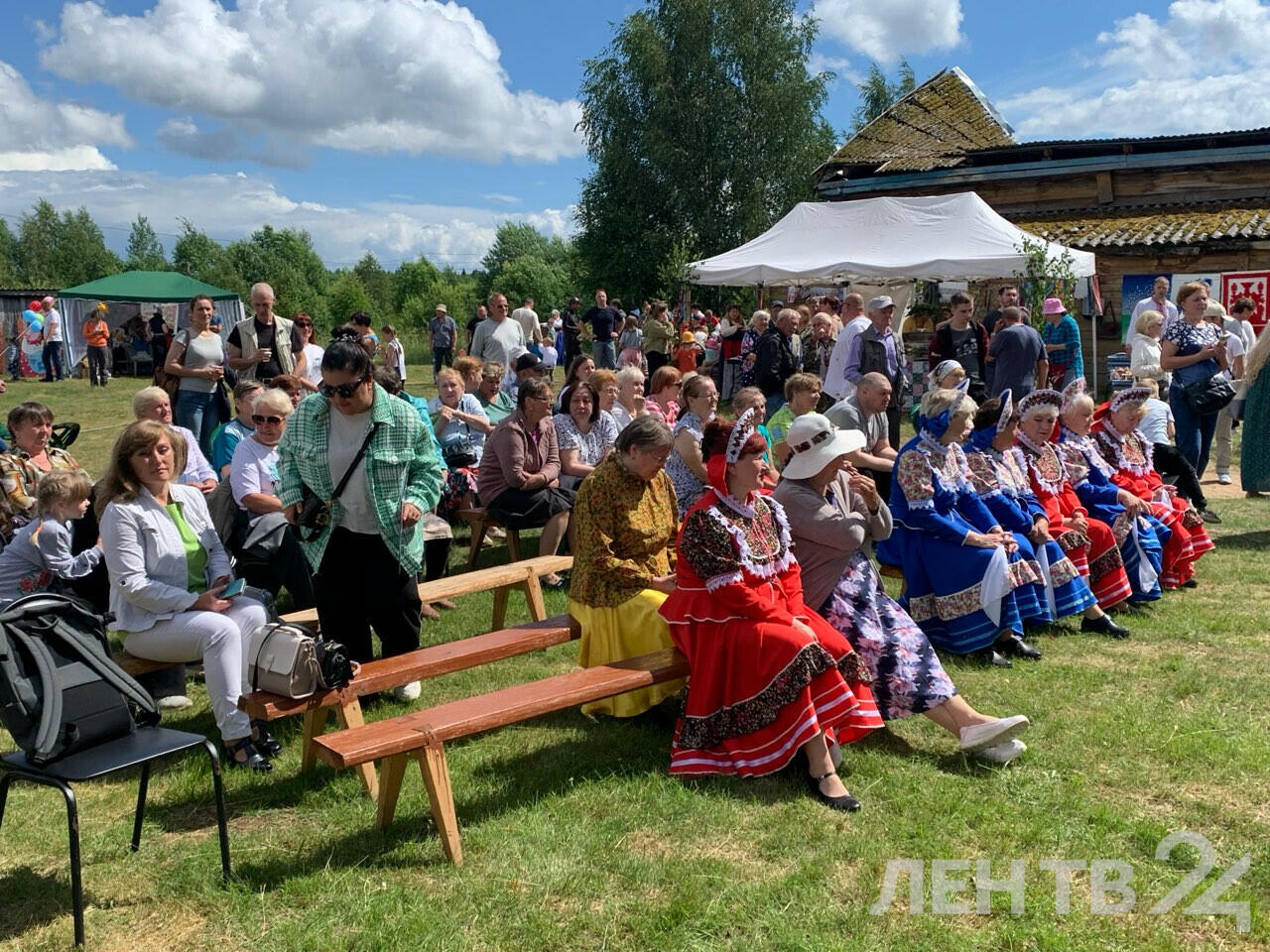 Александру Дрозденко рассказали, почему новый дом для переселенцев в Дружной  Горке остался без газа