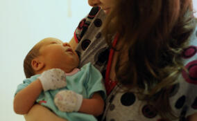 С начала года более 1,6 тысяч новорождённых получили в МФЦ Ленобласти первые документы