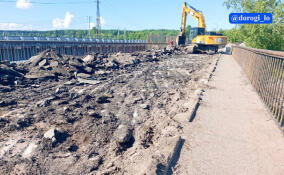 Стартовал снос старого моста через бухту Ховенлахти