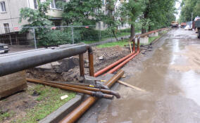 В Гатчине меняют тепловые сети на улице Радищева