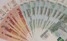 В мае средняя зарплата петербуржцев составила 104 тысячи рублей