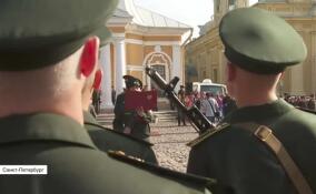 В Петербурге курсанты-росгвардейцы приняли присягу