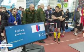 Более трехсот военнослужащих состязаются на Спартакиаде Ленинградского военного округа по силовым видам спорта