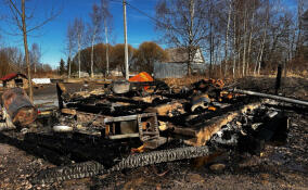 На месте пожара в Приозерском районе нашли тела мужчины и женщины