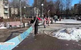 25-метровый «Шарф дружбы» вяжут в Кузьмолово