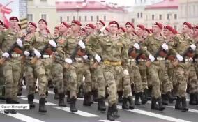 На Дворцовой площади прошла генеральная репетиция Парада Победы