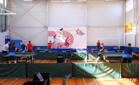 В Гатчине 15 теннисистов соревнуются за победу на Кубке городов воинской славы