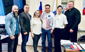 Развитие армрестлинга и проведение Кубка Отечества среди участников СВО обсудили в Ленобласти