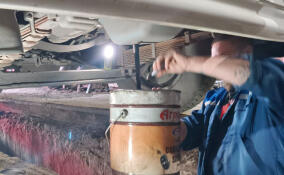 Ленобласть собрала груз запчастей и ГСМ для техобслуживания автобусов в Енакиево