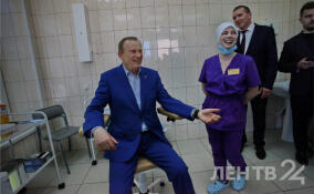 Александр Дрозденко оценил результаты внедрения бережливых технологий в поликлинике Выборга