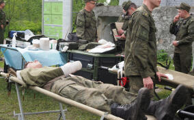 Под Петербургом прошли учения курсантов военно-медицинской академии