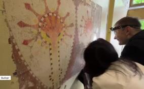 В Выборге на крыльце старинного дома найдены росписи начала 20 века