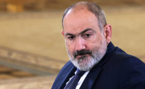 Без креста: Армению ввергают в церковный раскол и реформацию