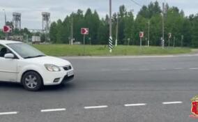 В Петербурге и Ленобласти ловили водителей-должников