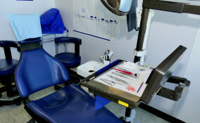 Четырехлетний ребенок попал в больницу после похода к стоматологу в Невском районе