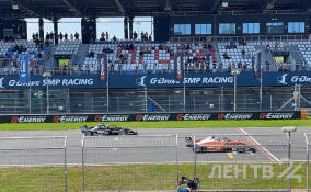 На трассе «Игора Драйв» проходит второй этап Чемпионата России в классе Формула-4