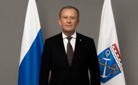 Александр Дрозденко поздравил врачей Ленобласти с профессиональным праздником