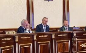 Александр Дрозденко предложил подготовить программу по сохранению памятников России в Ленобласти