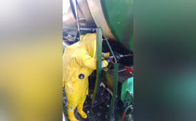 Во Мге из цистерны вылились удобрения