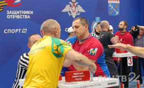 В Гатчине стартовали Всероссийские соревнования по армрестлингу среди участников СВО