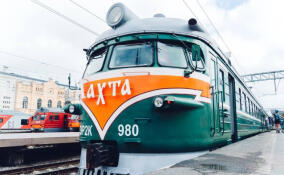 Гостей фестиваля «Джазовые выходные» в Гатчину доставит ретропоезд