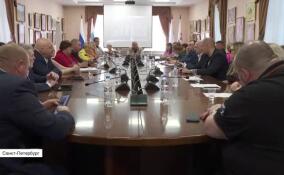 В Доме Дружбы Ленобласти прошел первый семинар учебного цикла «Ленинградцы своих не бросают»