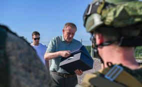 Александр Дрозденко в Волховском районе встретился с защитниками неба