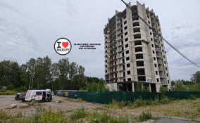 Подросток погиб после падения с девятого этажа в Выборге