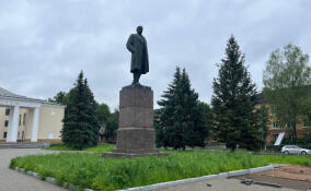 Благоустройство площади Ленина в Сланцах идет по плану