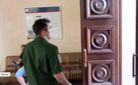 На железнодорожном вокзале в Выборге выявляли граждан, не вставших на воинский учет