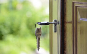 Прокуратура помогла детям-сиротам с получением жилья в Гатчинском и Сланцевском районах