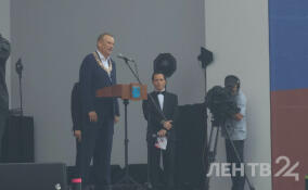 «Будущее — в руках детей и внуков»: Александр Дрозденко обратился к жителям в День Ленобласти