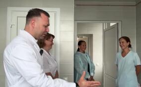 Глава комздрава Ленобласти навестил в больнице спасенного им мужчину