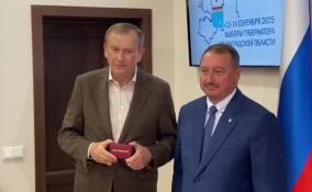 Александр Дрозденко получил удостоверение кандидата на пост губернатора Ленобласти