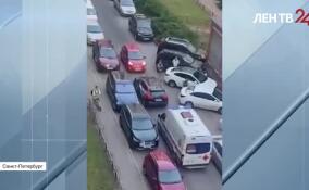 Госдума ужесточила штрафы за непропуск автомобилей со спецсигналами