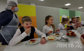 Ученики лужских школ смогут решать, что им есть на завтрак и обед