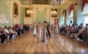 В Строгановском дворце состоялась презентация авторской коллекции художника-модельера Виктории Новик