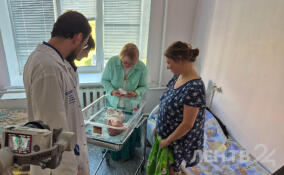 Уполномоченный по правам ребенка посетила детское отделение Гатчинской больницы